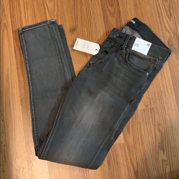 Express Mid Rise Stretch Jeans - Picture 2 of 8